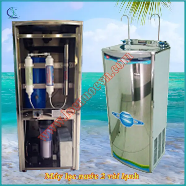 KT: 425x 305x1050mm - Trọng lượng: 28kg - Linh kiện ngoại nhập - Xuất xứ: Việt Nam Cung cấp nước 2 vòi lạnh.  Hệ lọc : 04 cấp & Diệt khuẩn UV (Taiwan) Làm lạnh Block (Thailand) - Gas lạnh 134a (India) Bình chứa lạnh 4,5 lít (inox 304) - Công suất lạnh: 10-15 lít/h Công suất lọc 80-100 lít/h Máy lọc nước 2 vòi lạnh uống trực tiếp
